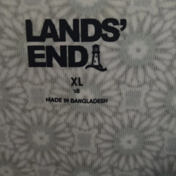 Lands' End Women's Sleeveless Shirt - Picture 3 of 3